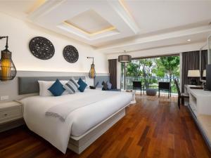 Natai Beach Resort