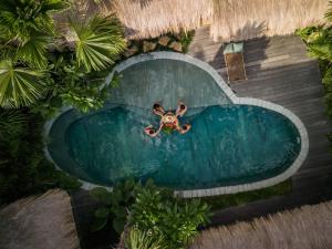 Villa Belle Oasis - Next To Canggu 5BR Tropical Paradise with Private Pool & Stunning Rice Field Views