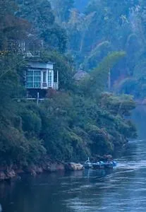 Jung Ja Hut - Ban Kao