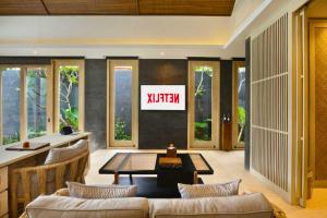 Wirasana 1 BR Private Pool Smart Villa With Jacuzzi ZN262