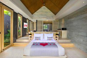 Wirasana 1 BR Private Pool Smart Villa With Jacuzzi ZN262