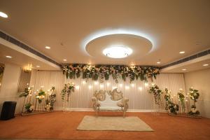 The Grand Oasis Hotel & Resort