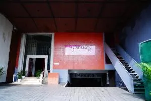 Regenta Inn Downton Raipur - Māndhar