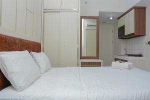 Comfort Studio at Springlake Summarecon Apartment By Travelio