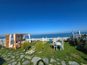 PıtıPatiBonE Sahil Evi - Beach House