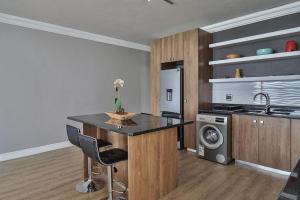 Stylish Diaz sea view apartment
