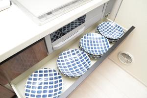 NYHotel 3 新宿2階建て3室1バスルーム1シャワー2トイレ