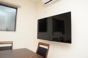 NYHotel 3 新宿2階建て3室1バスルーム1シャワー2トイレ