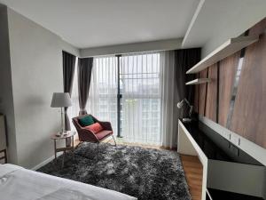 Dusit Grand Park 1 2 bedrooms