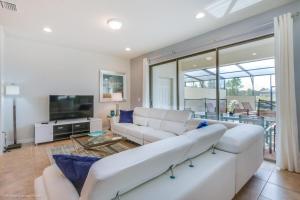 Last Minute Disney Getaway! Private Pool, Hot Tub & Games Room. Book Now! #17398