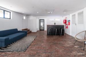 Metropole Shared Space With Private Room