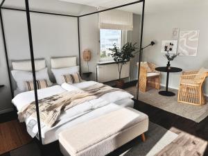 Seaside Rooms - Design-Apartment mit Balkon & Parkplatz - inklusive Strandkorb direkt am Wasser und Spa & Sauna saisonal