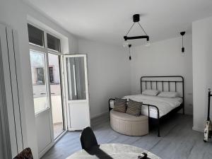 Grafitti Apartment by News Apartments