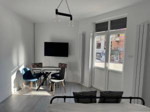 Grafitti Apartment by News Apartments