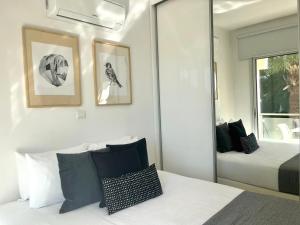 Phaedrus Living Constantinos Seaview Residence