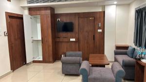 Hotel Omkareshwar Inn