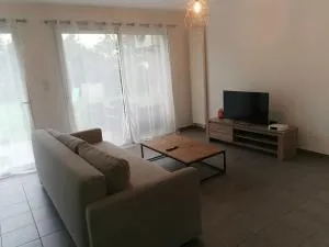 Jolie maison entière avec 3 chambres centre ville - Aubie-et-Espessas