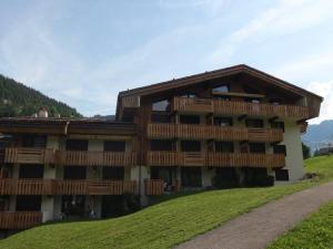 Appartement Centre Village ★★★, Parking, WIFI, Pied des Pistes, Confort 4 pers - FR-1-437-14