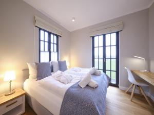 Reetland am Meer - LuxusPlus Reetdachvilla mit 4 Schlafzimmern und Kamin G09