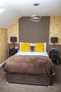 Double Room with Private Bathroom room in The Blackhorse Hotel