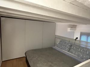 Cozy Apartment Near Bocconi