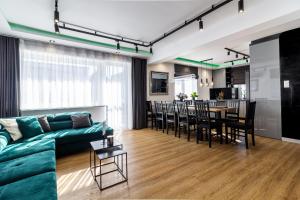 HouseCube, Bar , prywatne Kino, Bilard , Luxus