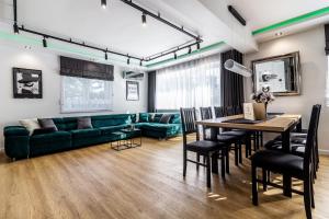 HouseCube, Bar , prywatne Kino, Bilard , Luxus