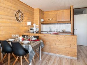 Appartements Studio 3* ambiance Montagne, balcon sud, proche pistes et centre station - FR-1-340-160 : photos des chambres