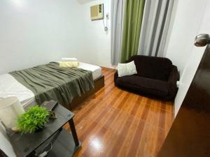 TRP4 - Rustic Styled 2BR Townhouse in DecaClark Angeles