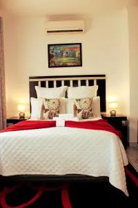 Meredale Lodge - Southgate