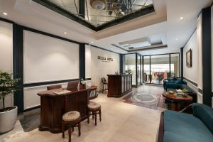 Delica Premium Hotel