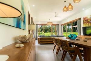 Villa Léna - 3 Bedroom Villa Amidst Ubuds Rice Fields, 180 degree View