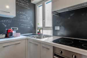 Azzurra, Terrazza, by HAPPYHOSTORINO