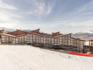 Appartement rénové · Ski aux pieds · Balcon · Wifi - FR-1-346-492