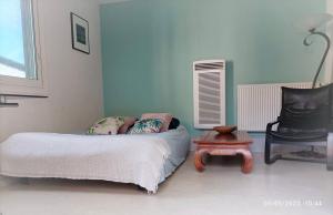 Maisons de vacances La cahute, Gite avec jardin pour 15 personnes : photos des chambres