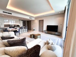 Chic 1-Bedroom in Sterling Tower, Downtown Stay - 17AB05