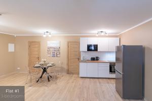 Dandelion Apartments Baznīcas