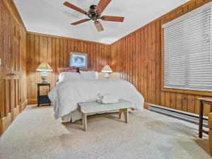 Wabasso 1 Covered Parking Convenient Location WiFi Deck