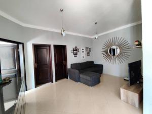 Peaceful & Modern Corner Apartment