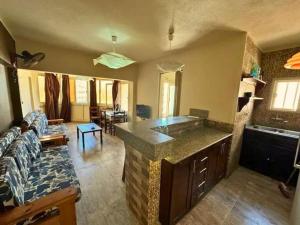 شالية رومانسي بالاسكندرية العجمي يري البحر Alexandria Romantic Chalet Seaview