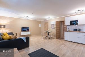 Dandelion Apartments Baznīcas