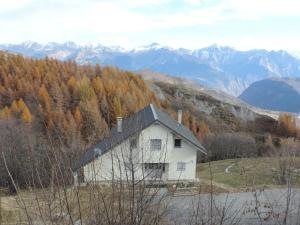 Chalets Chalet de luxe 4* · Tout confort · Jacuzzi & Sauna · 5 Chambres - FR-1-267-257 : Chalet