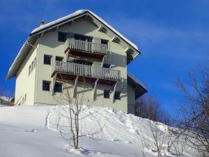 Chalets Chalet de luxe 4* · Tout confort · Jacuzzi & Sauna · 5 Chambres - FR-1-267-257 : photos des chambres