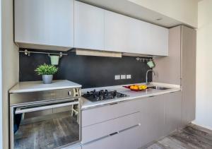 DUOMO-NAVIGLI - Suite Elegante in Centro Storico