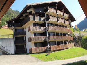 Appart spacieux à Châtel avec parking - 4 pers, balcon, TV, cuisine équipée - FR-1-198-112