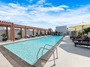 Cozy & Bright Home in the Heart of JVC