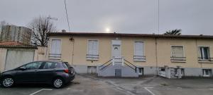 Appartements Superbe maisonette avec parking prive a Villejuif : photos des chambres