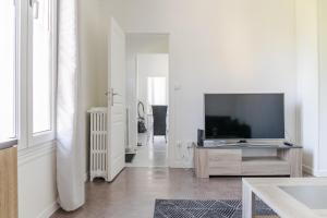 Appartements Superbe maisonette avec parking prive a Villejuif : photos des chambres