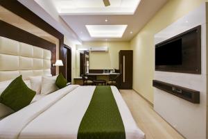 Hotel Geet Deluxe Near Connaught Place and New Delhi Railway Station