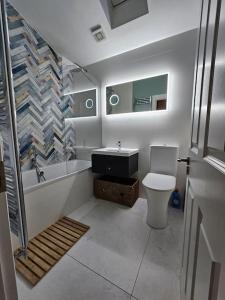 Little Cottage Oassis